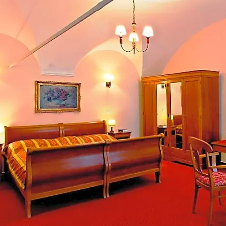 فندق Wollner 4*
